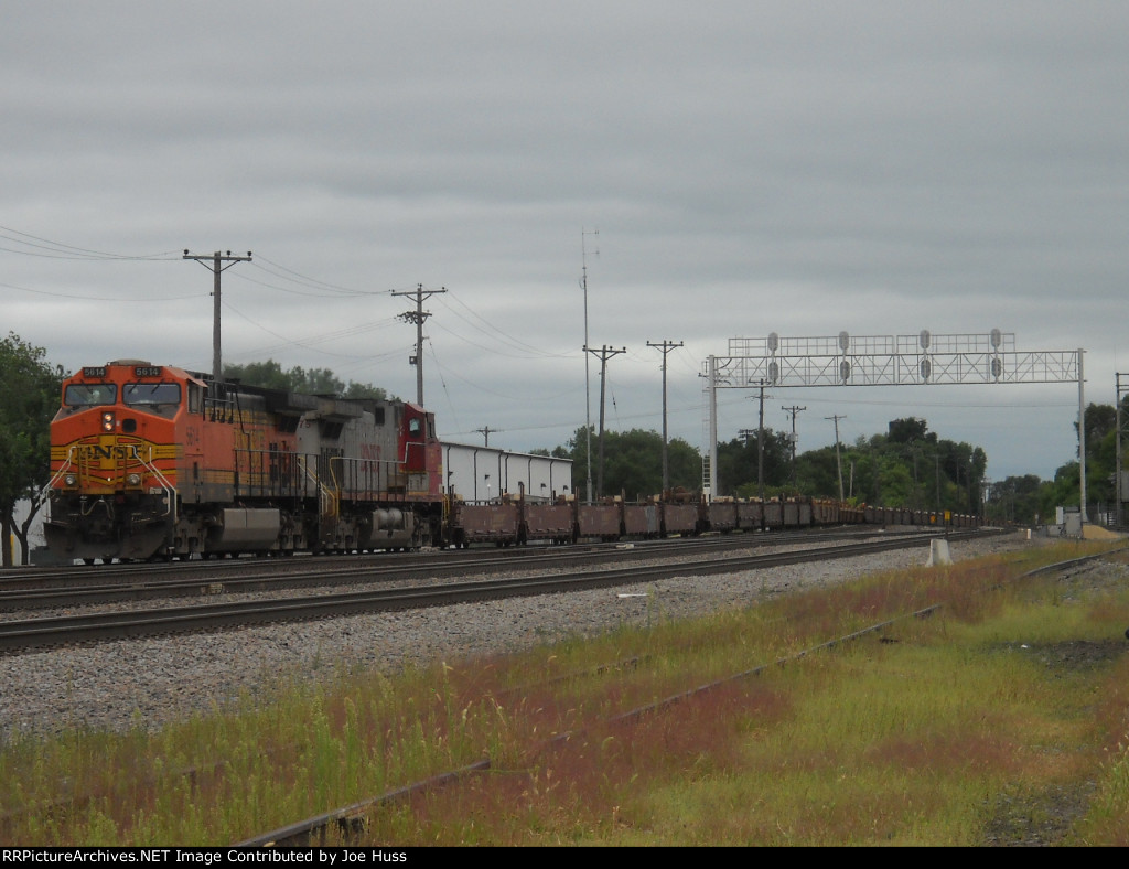 BNSF 5614 West